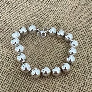 Tiffany & Co Elegant Silver Beaded Bracelet